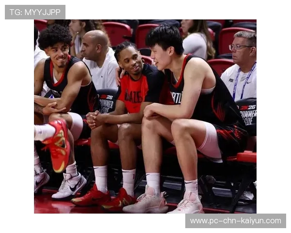 开拓者夹击成功，太阳出球受阻